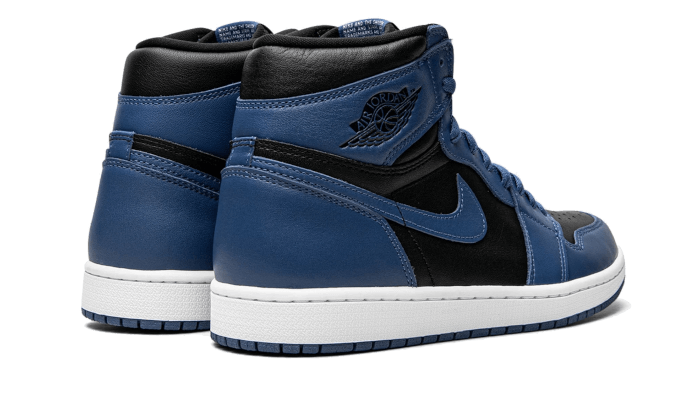 AirJordan1RetroHighOGDarkMarinaBlue3_800x.png