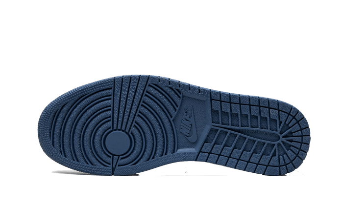 AirJordan1RetroHighOGDarkMarinaBlue4_800x.png