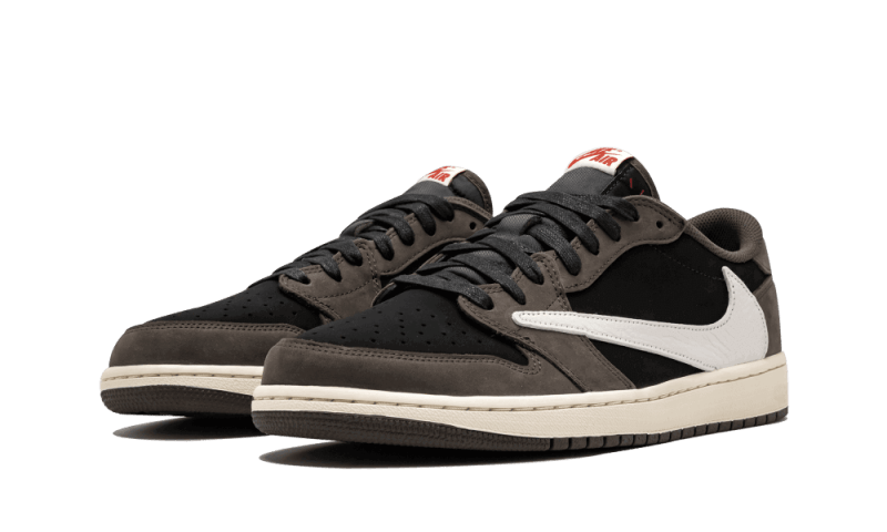 air-jordan-1-retro-low-travis-scott-885781_800x.png