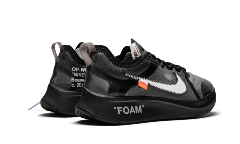 zoom-fly-off-white-black-silver-580086_800x.png